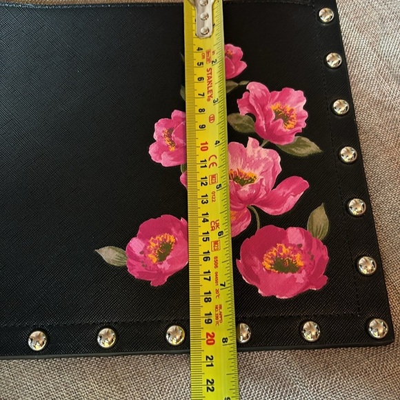 White House Black Market Floral Studded Pouch Bag Clutch Purse - Picture 7 of 7
